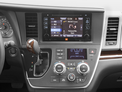 2016 Toyota Sienna XLE 7 Passenger