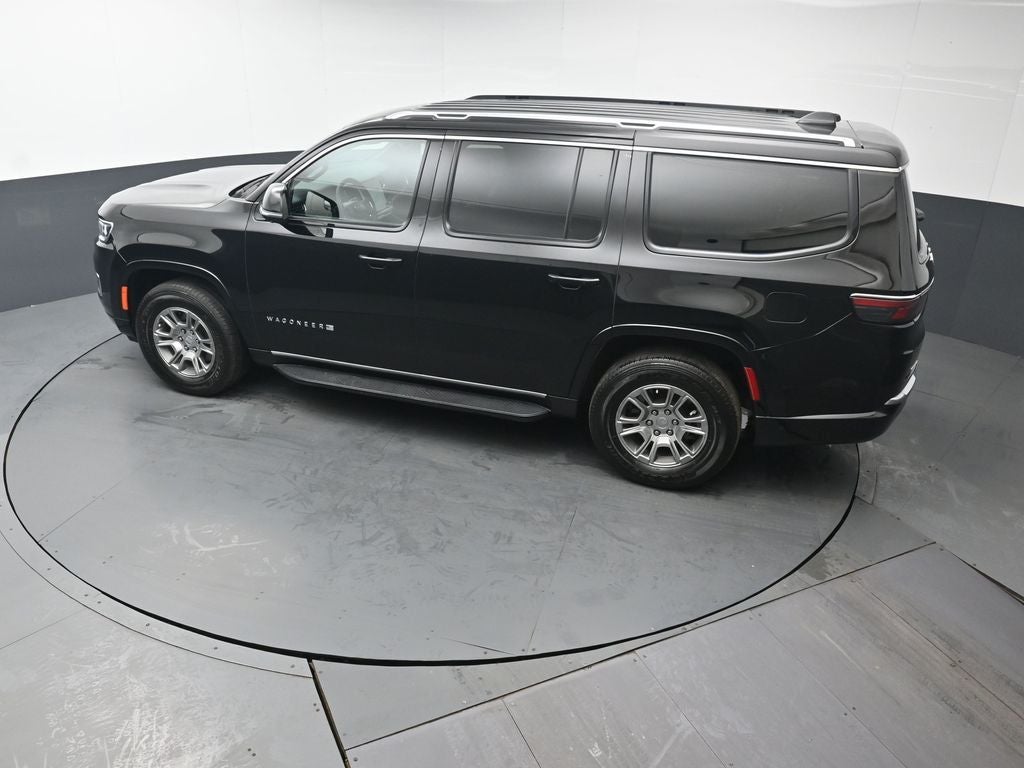 2023 Jeep Wagoneer Base