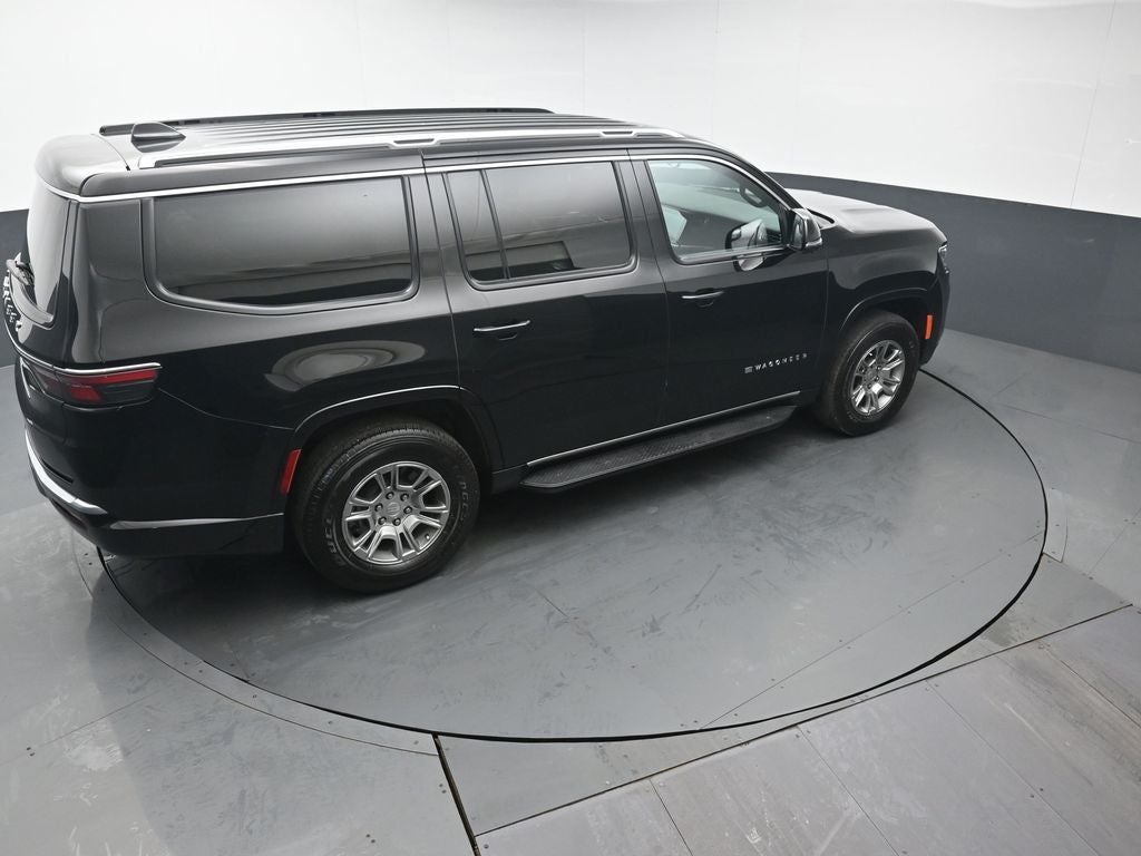 2023 Jeep Wagoneer Base