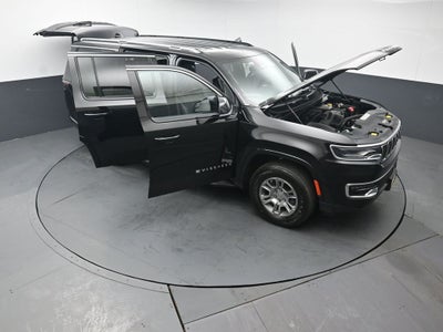 2023 Jeep Wagoneer Base