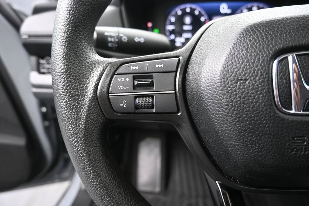 2025 Honda Accord SE - Photo 12