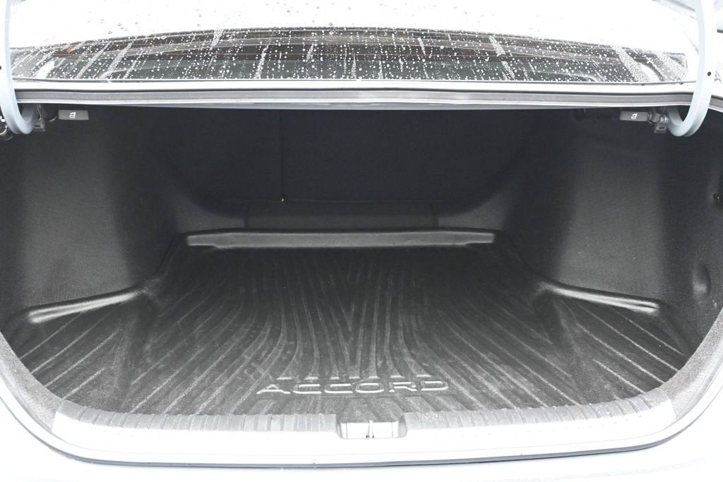 2025 Honda Accord SE - Photo 26