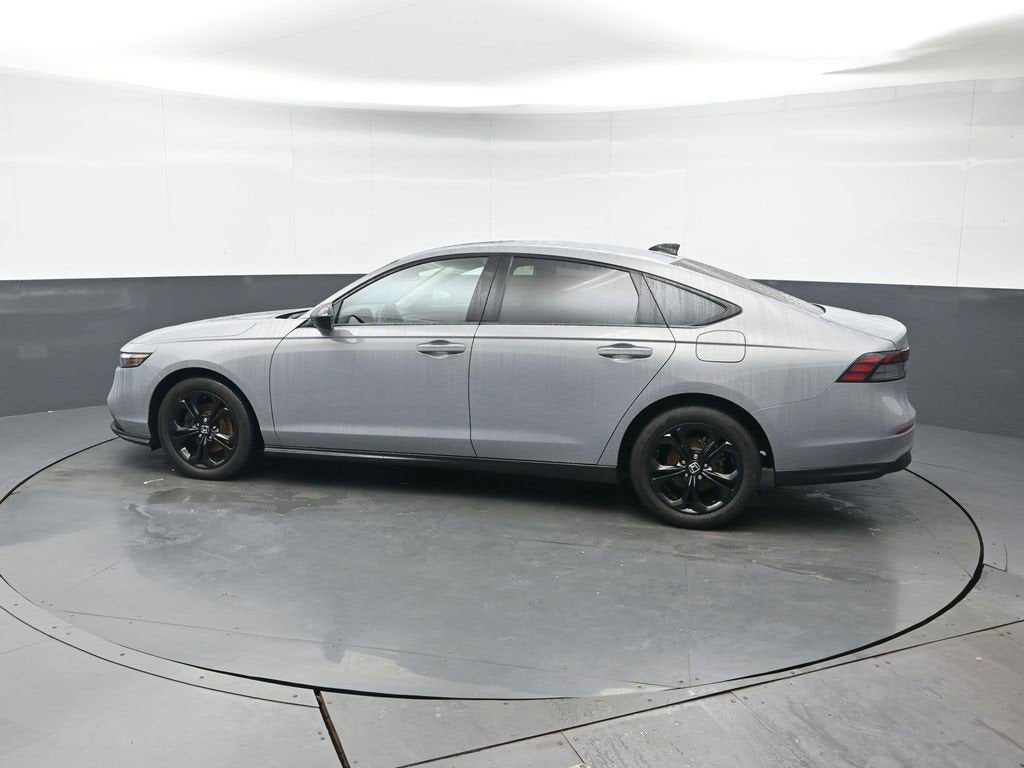 2025 Honda Accord SE - Photo 3