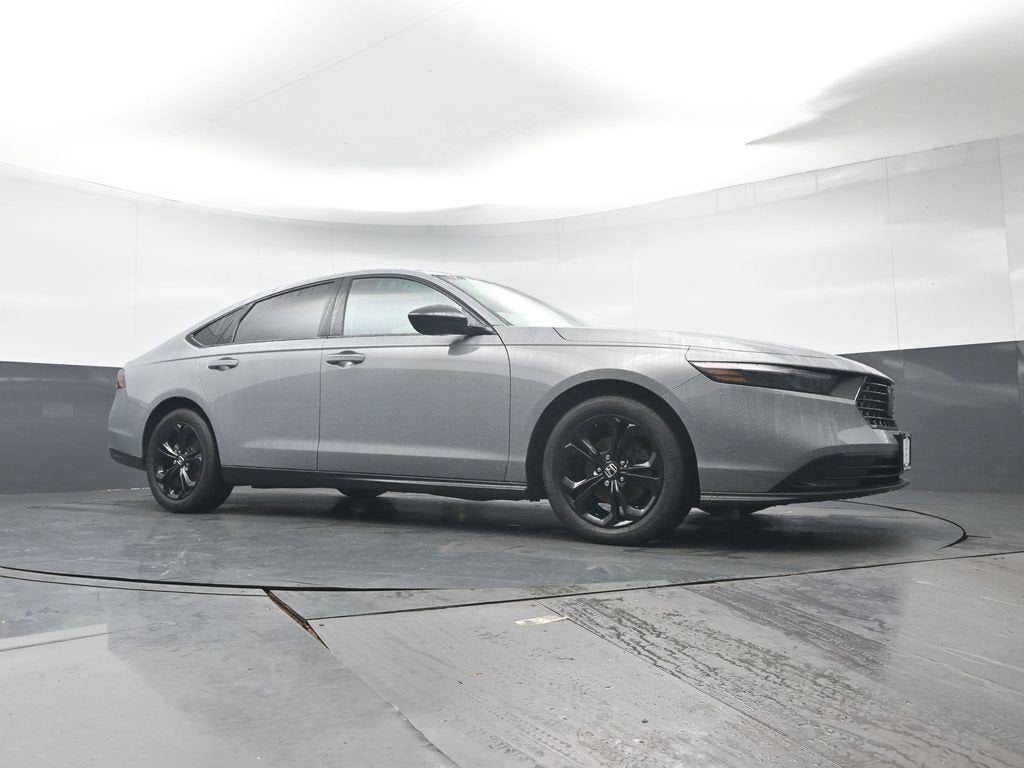 2025 Honda Accord SE - Photo 33