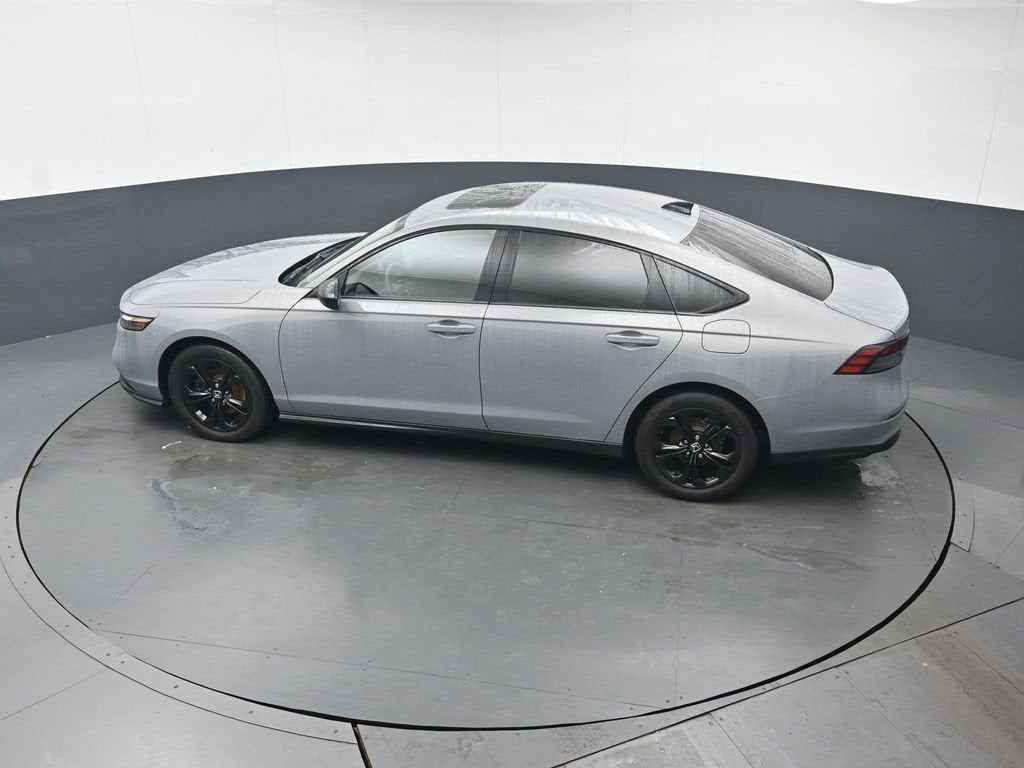 2025 Honda Accord SE - Photo 37