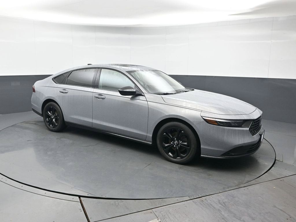 2025 Honda Accord SE - Photo 8
