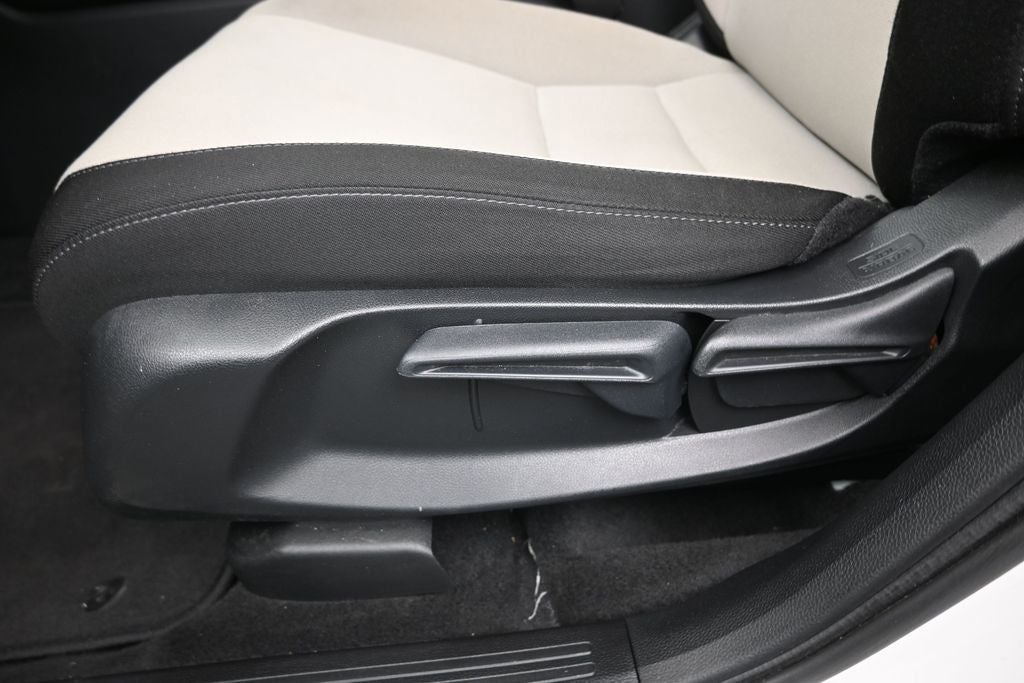 2024 Honda CR-V LX - Photo 16