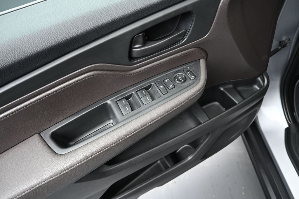 2023 Honda Odyssey EX - Photo 18