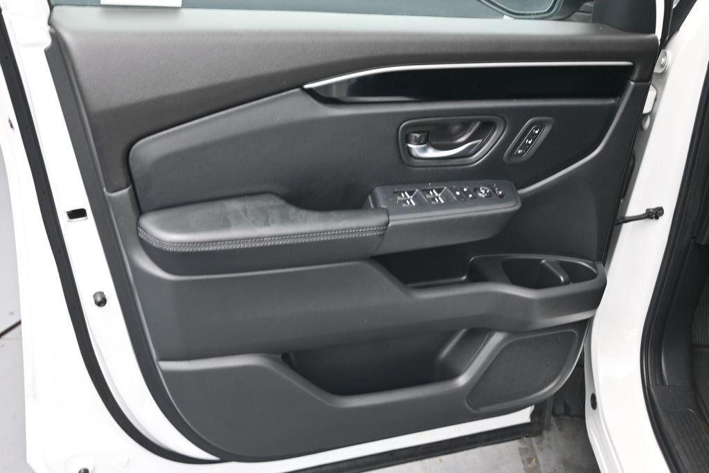 2023 Honda Pilot EX-L 8 Passenger