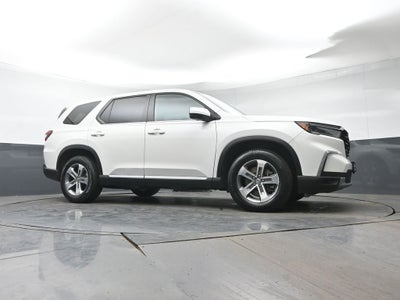 2023 Honda Pilot EX-L 8 Passenger