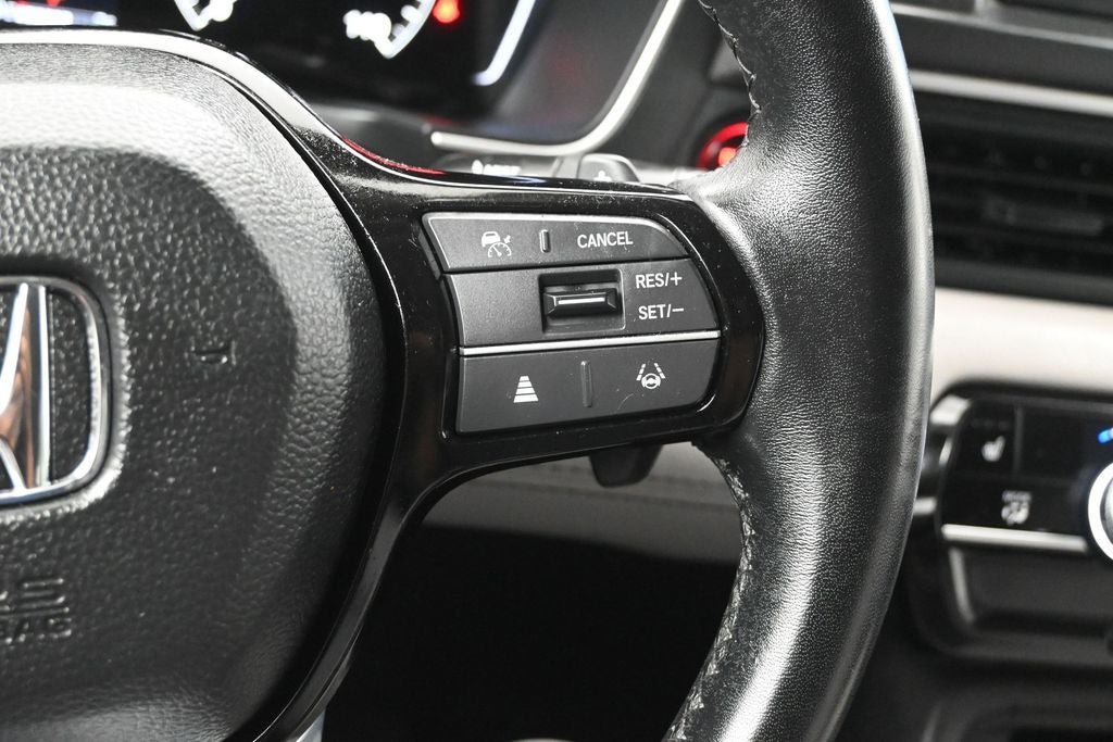 2023 Honda Pilot Touring - Photo 18