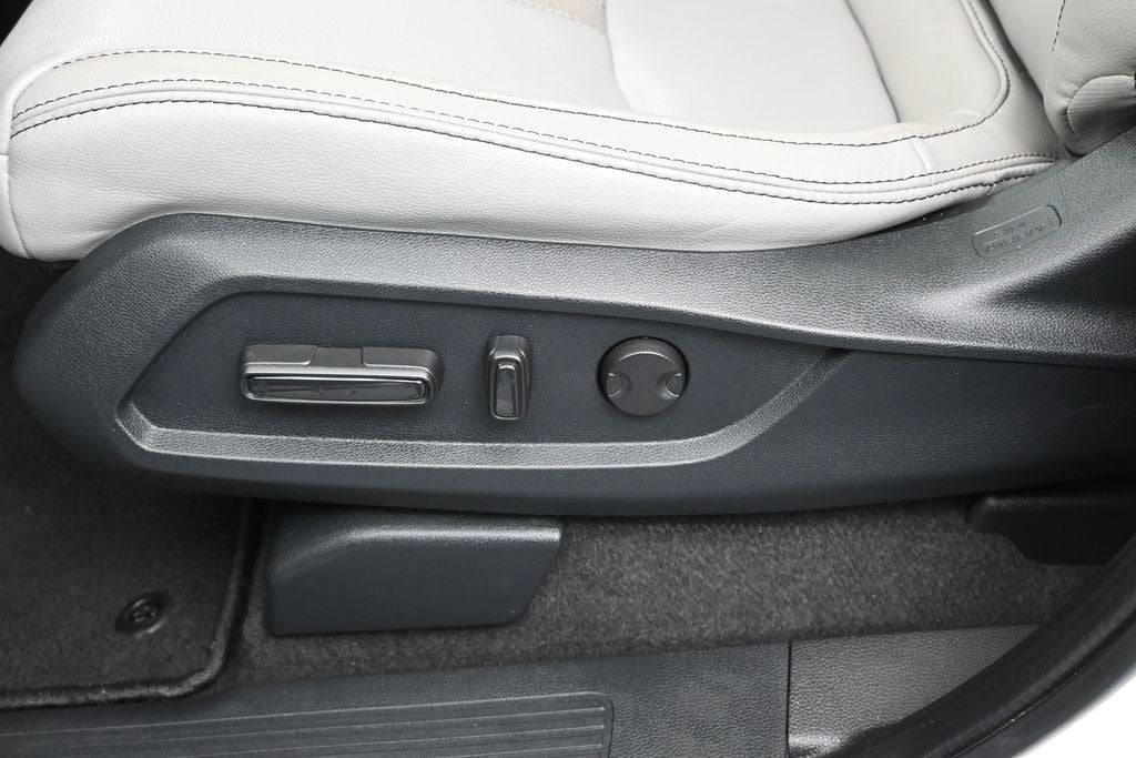 2023 Honda Pilot Touring - Photo 21