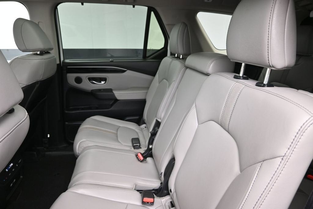2023 Honda Pilot Touring - Photo 24
