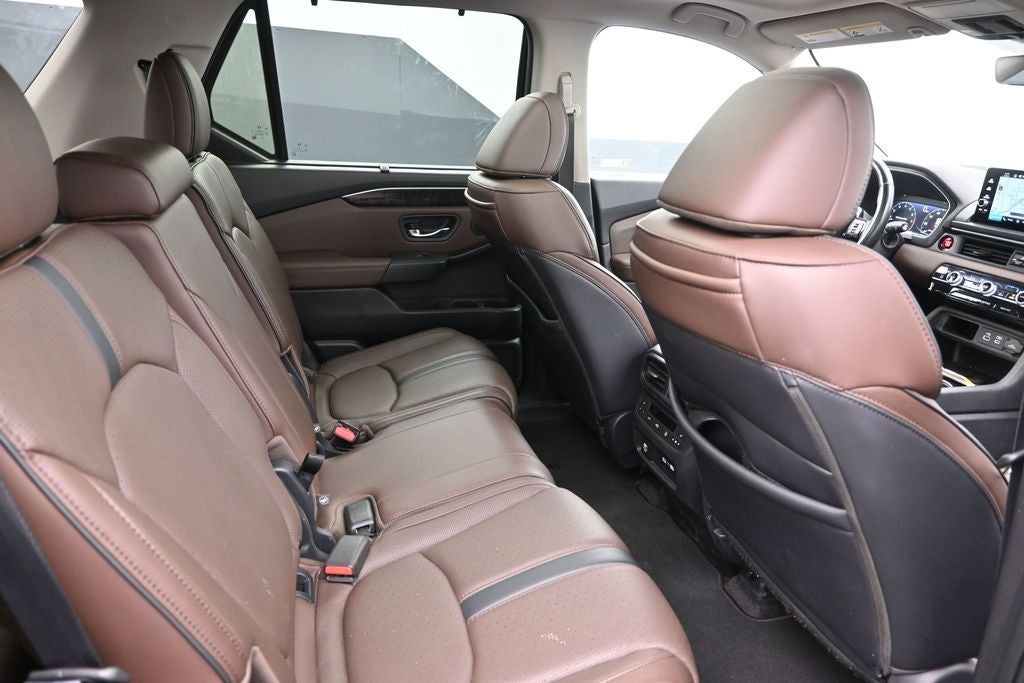 2023 Honda Pilot Elite - Photo 16