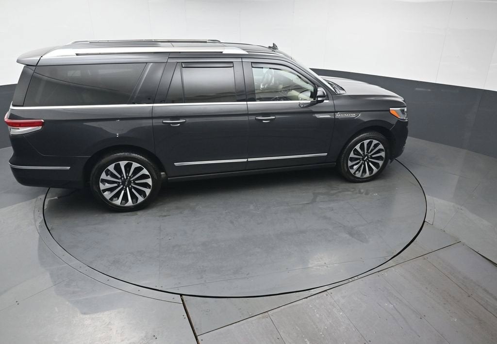 2022 Lincoln Navigator L Reserve