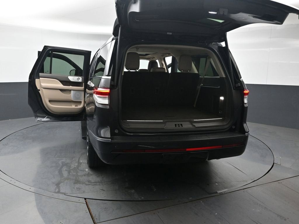 2022 Lincoln Navigator L Reserve
