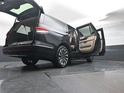 2022 Lincoln Navigator L Reserve