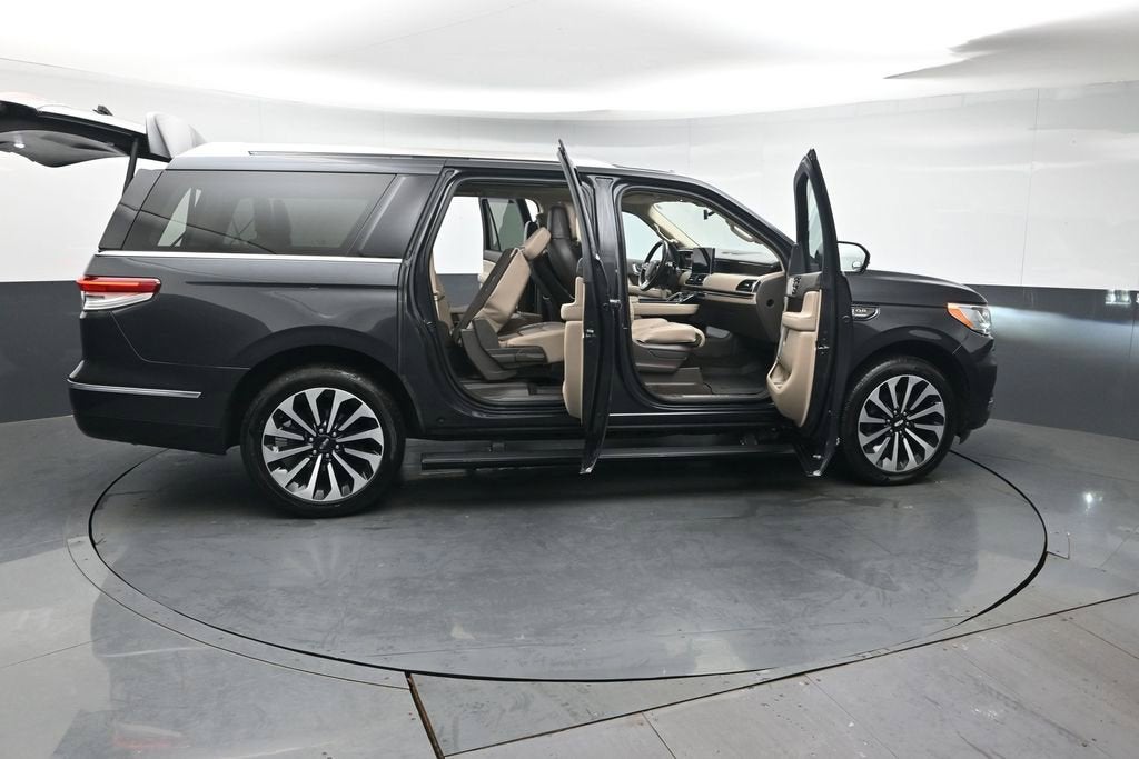 2022 Lincoln Navigator L Reserve