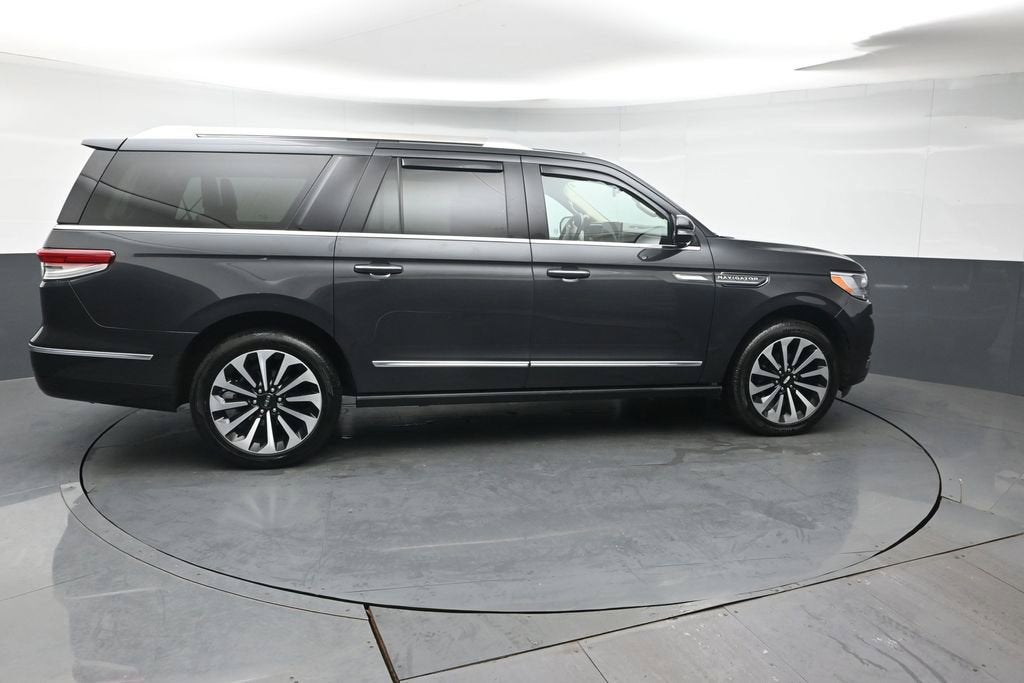 2022 Lincoln Navigator L Reserve