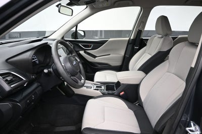 2023 Subaru Forester Base