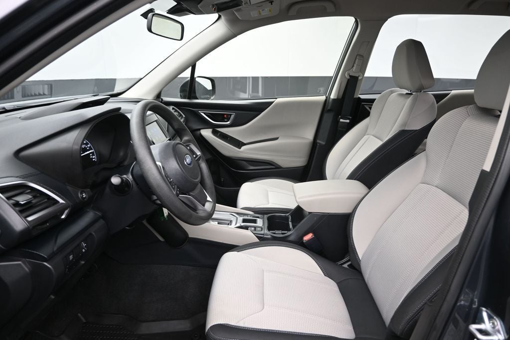 2023 Subaru Forester Base
