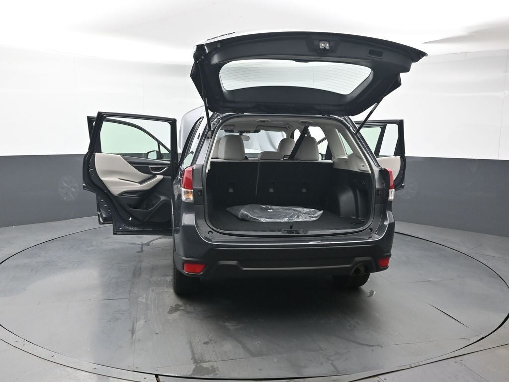 2023 Subaru Forester Base