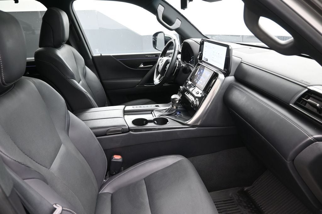 2023 Lexus LX 600 Luxury