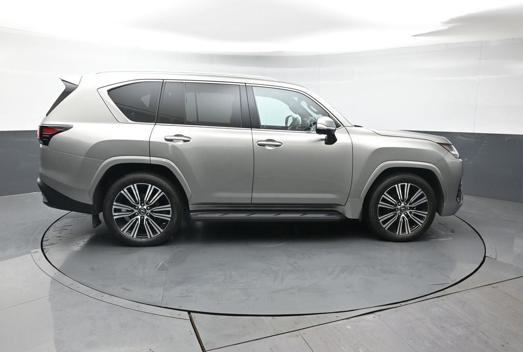 2023 Lexus LX 600 Luxury