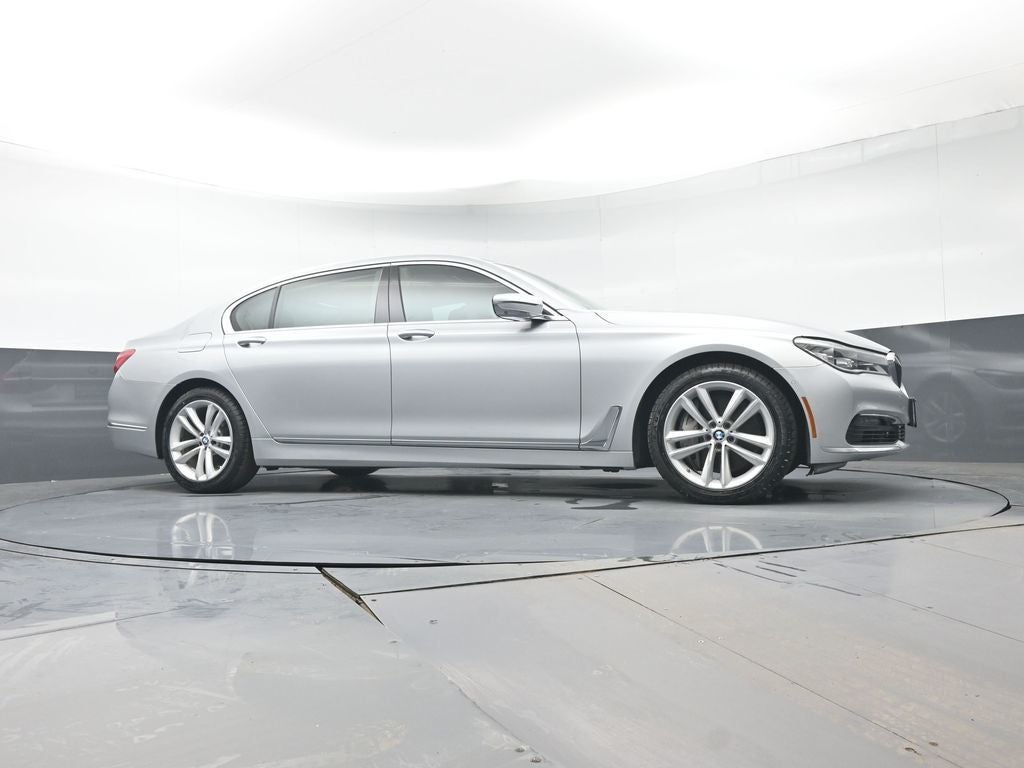 2016 BMW 7 Series 750i xDrive