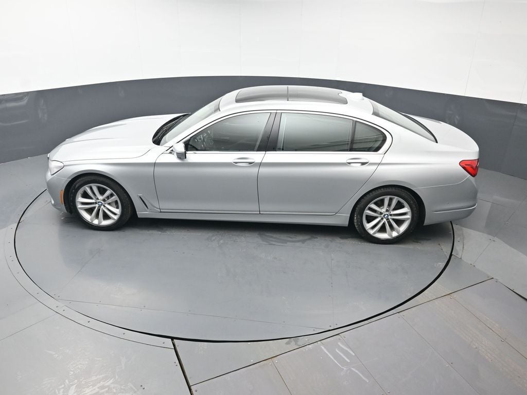 2016 BMW 7 Series 750i xDrive