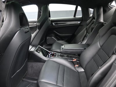 2020 Porsche Panamera GTS