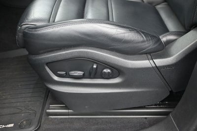 2022 Porsche Cayenne Base