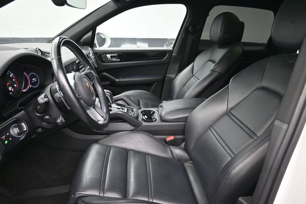 2022 Porsche Cayenne Base