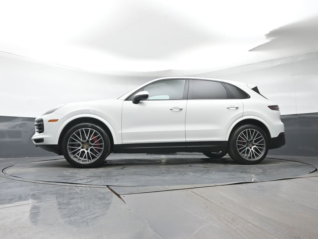 2022 Porsche Cayenne Base