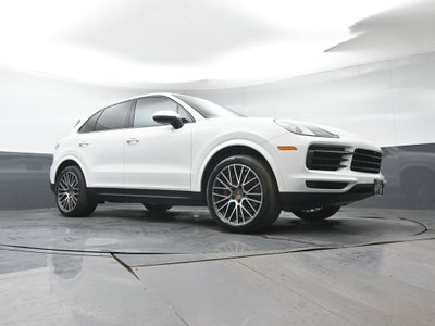 2022 Porsche Cayenne Base