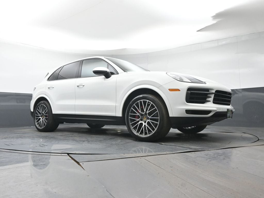2022 Porsche Cayenne Base