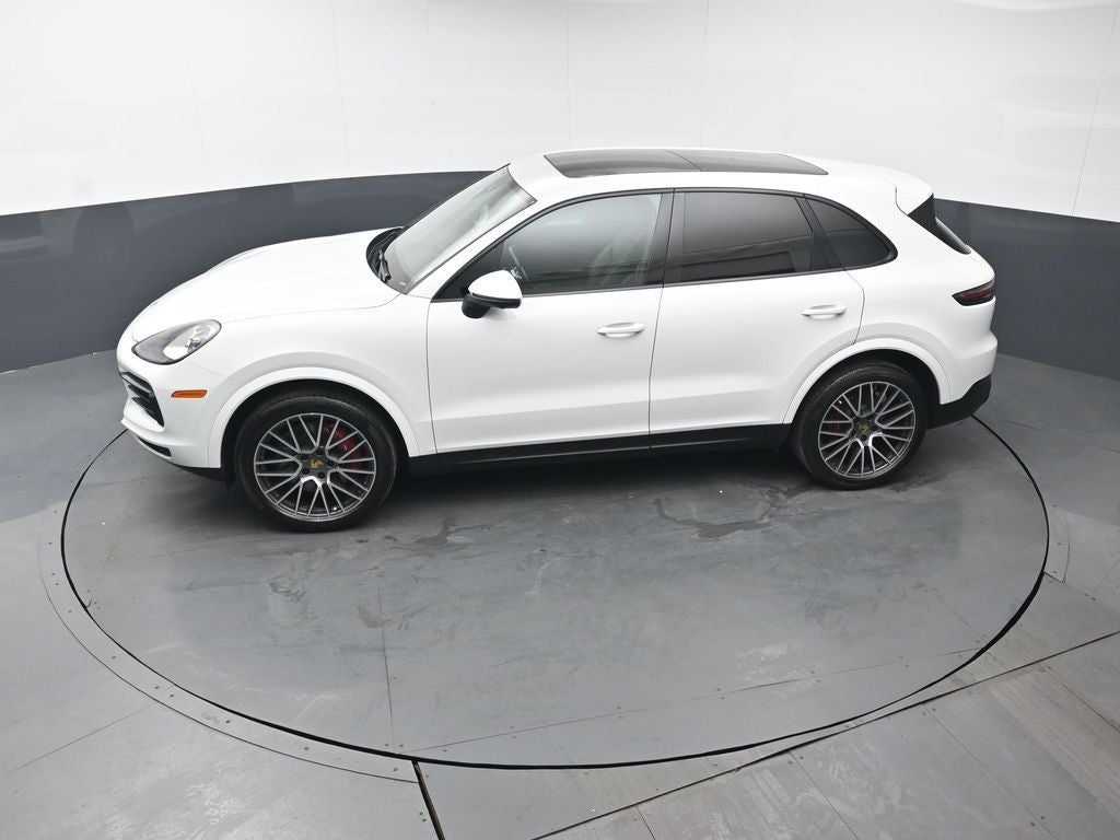2022 Porsche Cayenne Base