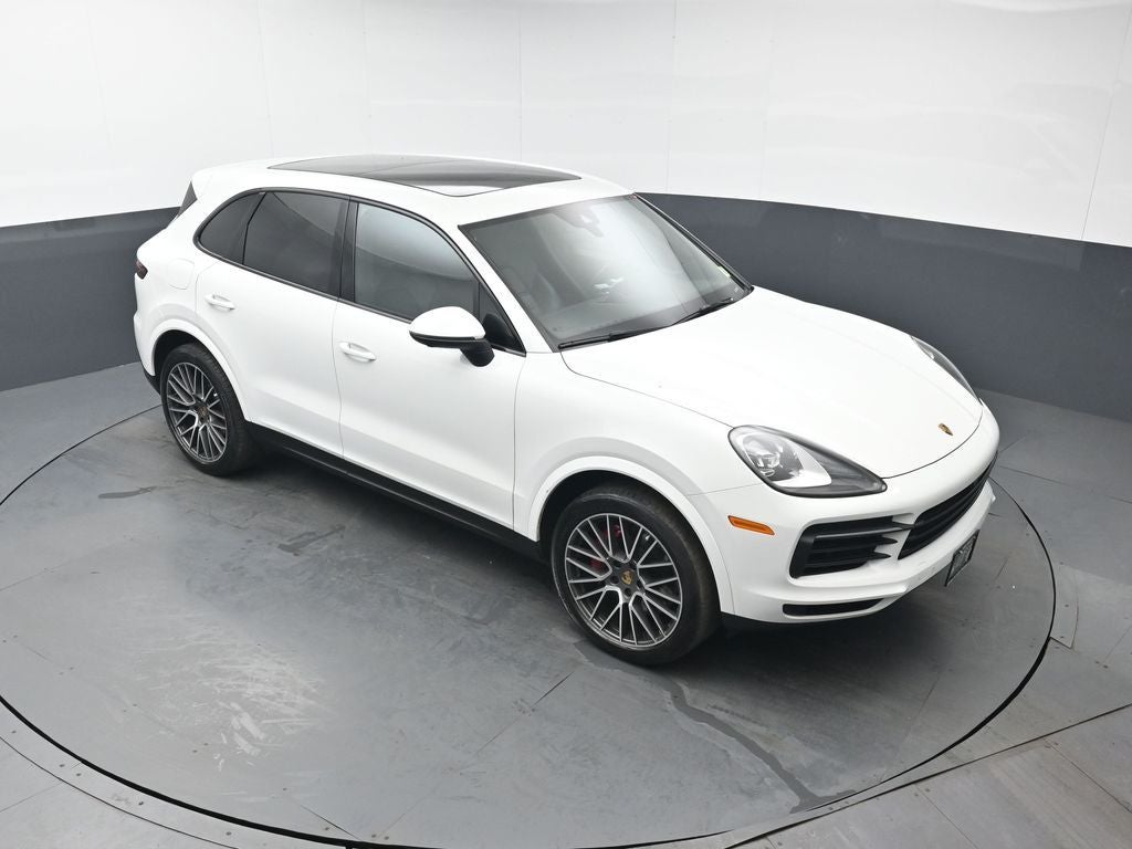 2022 Porsche Cayenne Base