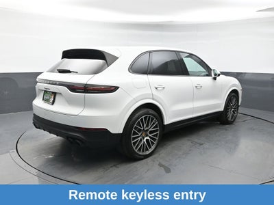 2022 Porsche Cayenne Base