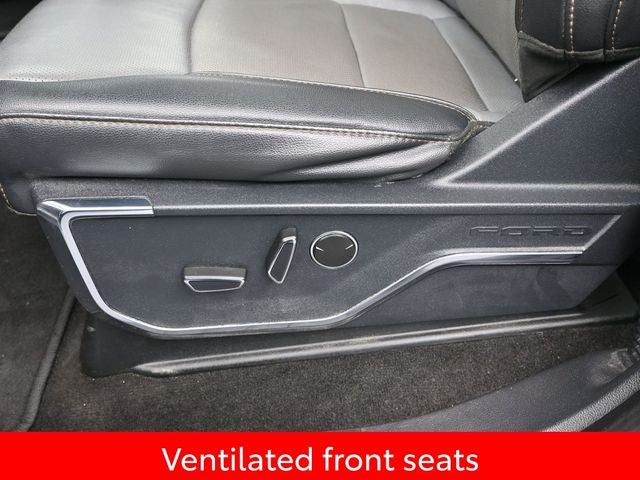 2022 Ford F-150 Lightning Lariat