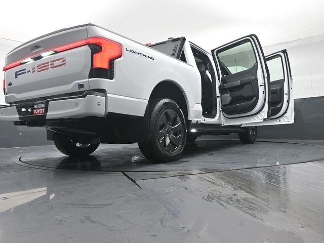 2022 Ford F-150 Lightning Lariat