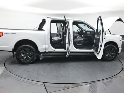 2022 Ford F-150 Lightning Lariat