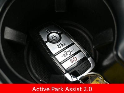 2022 Ford F-150 Lightning Lariat