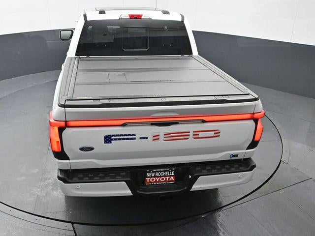 2022 Ford F-150 Lightning Lariat