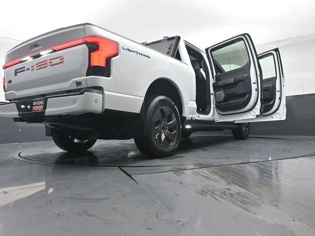 2022 Ford F-150 Lightning Lariat