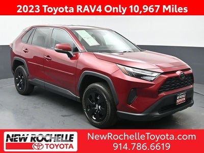 2023 Toyota RAV4 LE