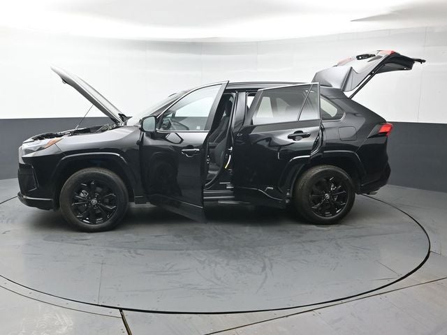 2024 Toyota RAV4 Hybrid SE