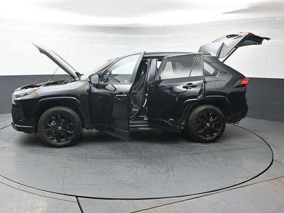2024 Toyota RAV4 Hybrid SE