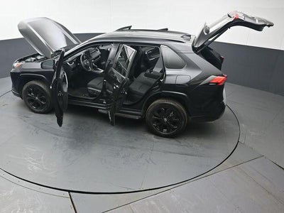 2024 Toyota RAV4 Hybrid SE