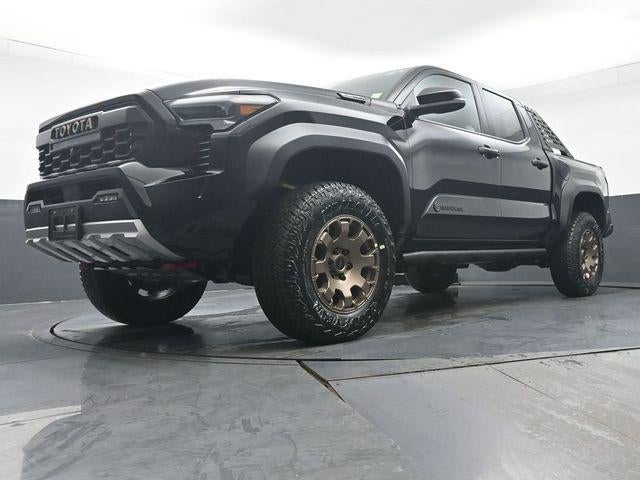 2025 Toyota Tacoma Hybrid Trailhunter